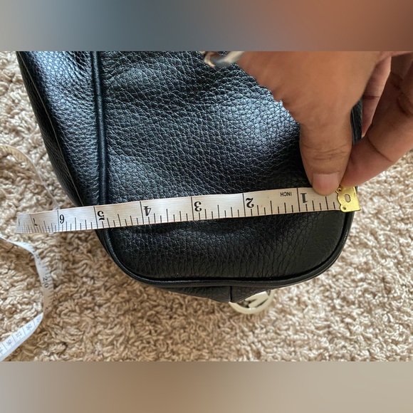 MICHAEL KORS Soft Leather black bucket purse with shoulder strap - Picture 11 of 14